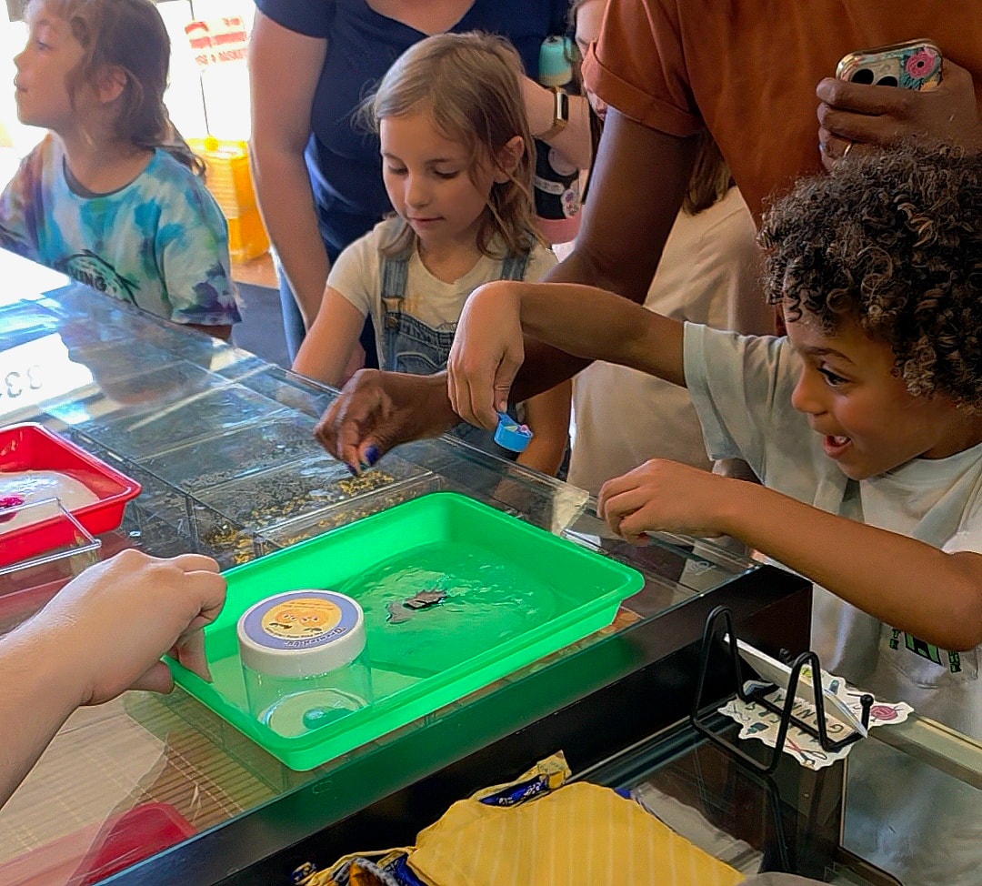 Kids enjoying a birthday party at Lemonade Gifts